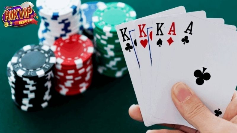 Cách chơi Tiến Lên dễ thắng tại Rikvip dành cho anh em hội viên